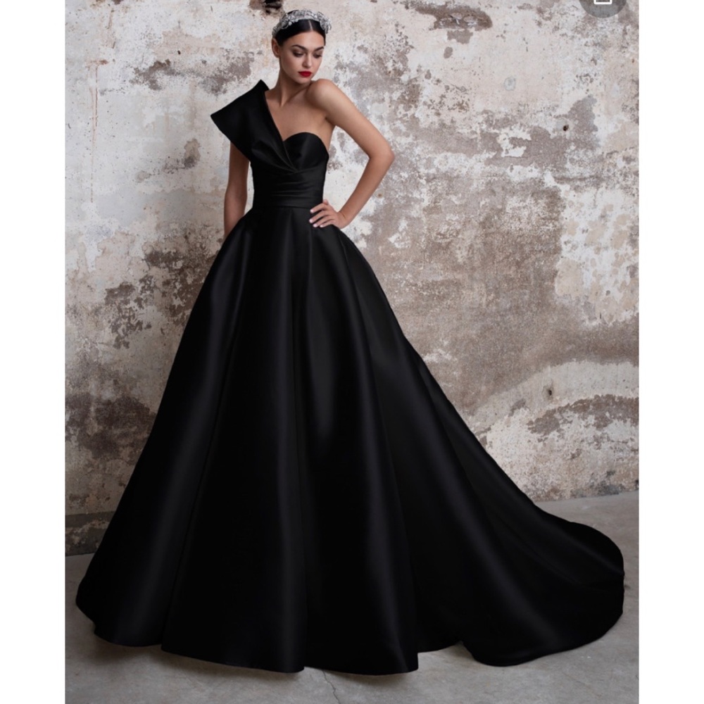 Pronovias NYC TOURMALINE Black Silk Gown Turmaline Spanish Ball Wedding Dress